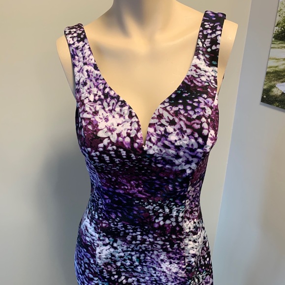 GUESS plunge dress - Picture 3 of 5